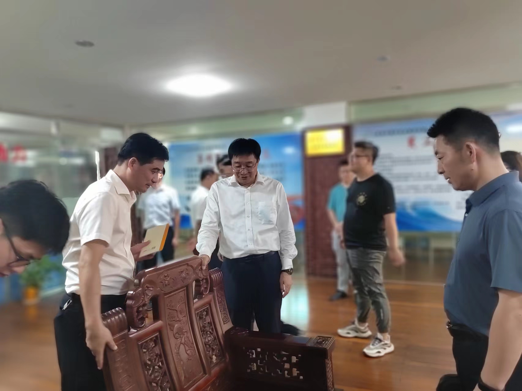 撫州市委副書(shū)記、市長(zhǎng)高世文來(lái)我公司視察指導(dǎo)工作